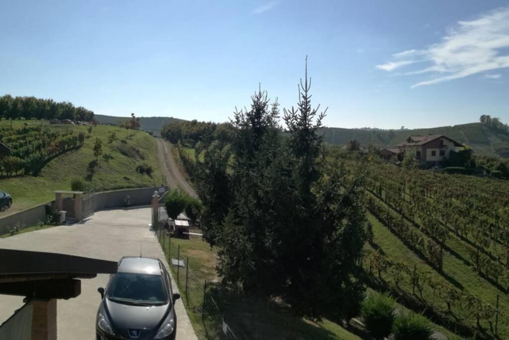 Casa Vacanze Liliana Priocca Екстер'єр фото