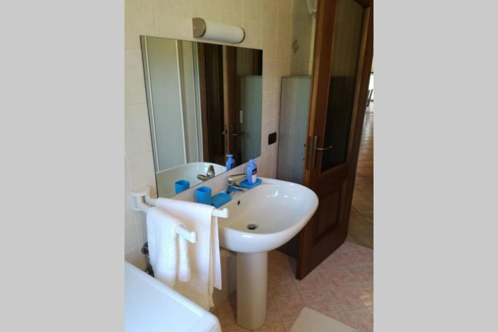 Casa Vacanze Liliana Priocca Екстер'єр фото